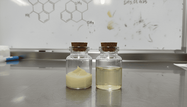 comparison of retinol and bakuchiol chemical structures