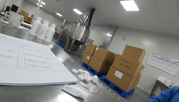 Understanding MOQs: Why 500 vs 2000 for Cosmetic Manufacturing