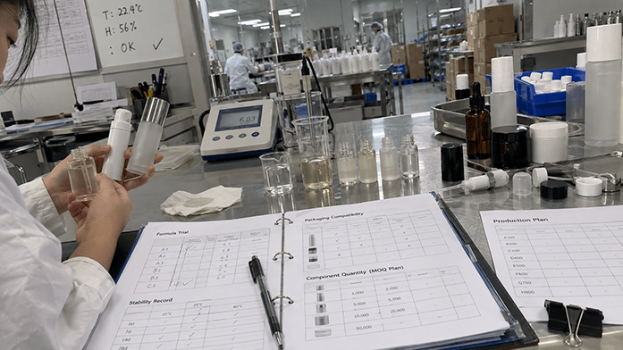 The Chain Your Active Ingredient Locks: Formula, Packaging, and MOQ in 2026 Skincare